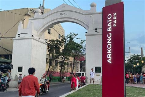 arkong bato valenzuela zip code